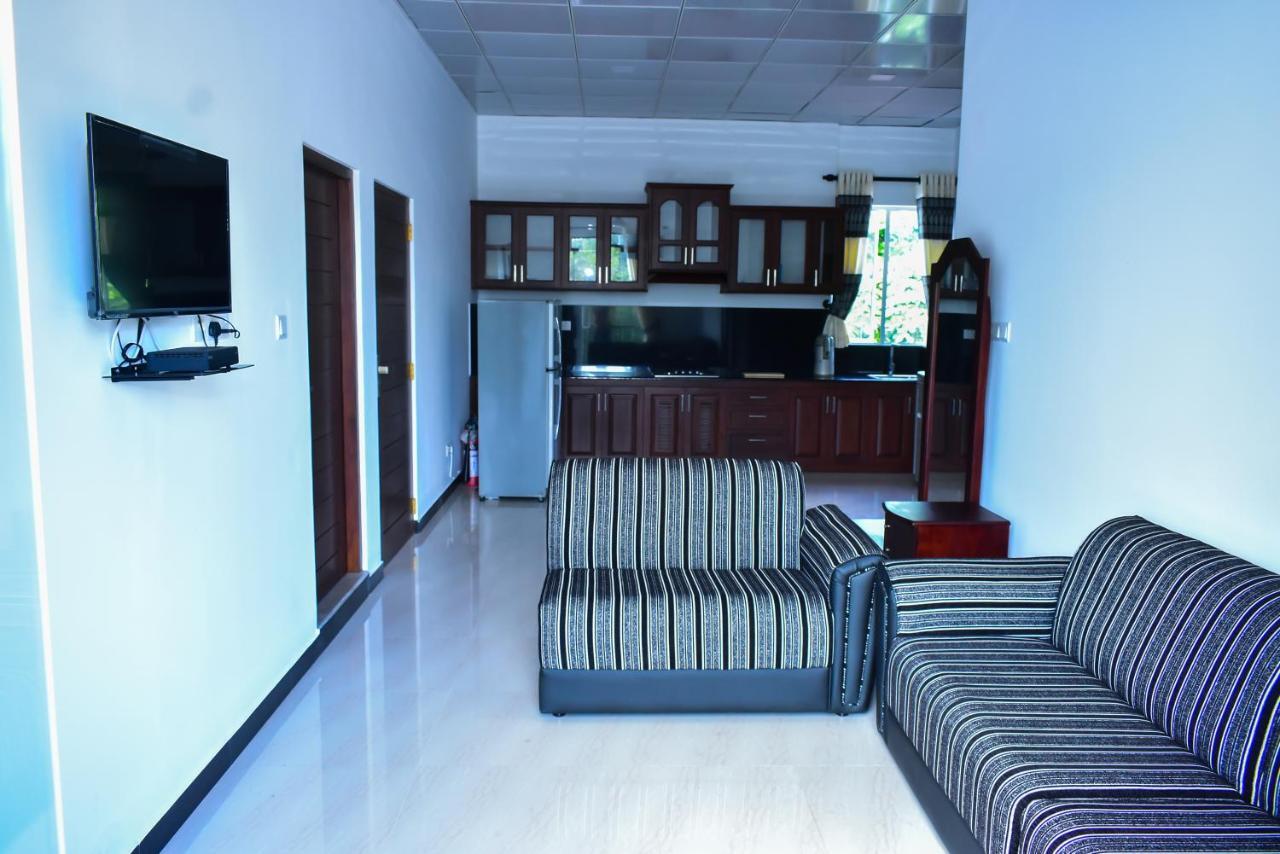 Minuri Villa Hikkaduwa Kültér fotó